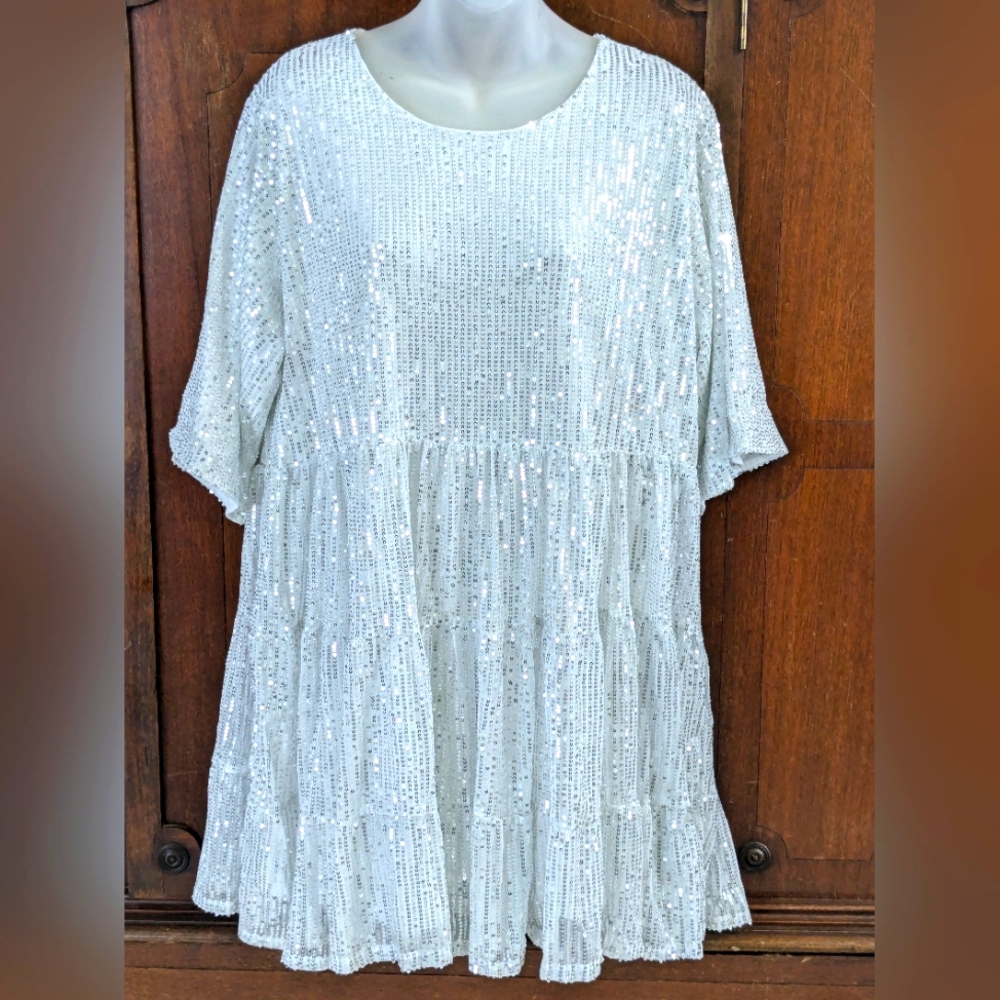 🆕 POLNEYNA White Silver SEQUIN DRESS Sz XXL Short Sleeve Baby Doll Swing